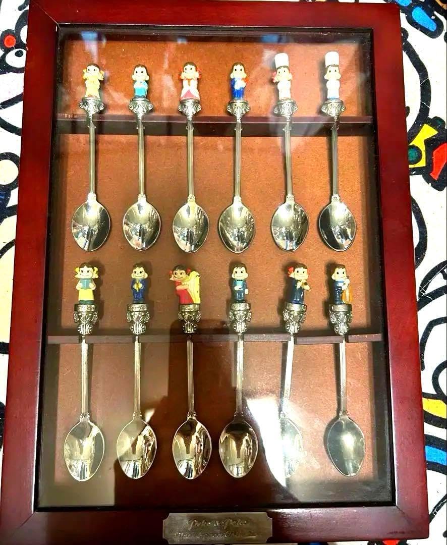 不二家 ペコちゃん スプーンキャビネット ペコ&ポコちゃん シルバー